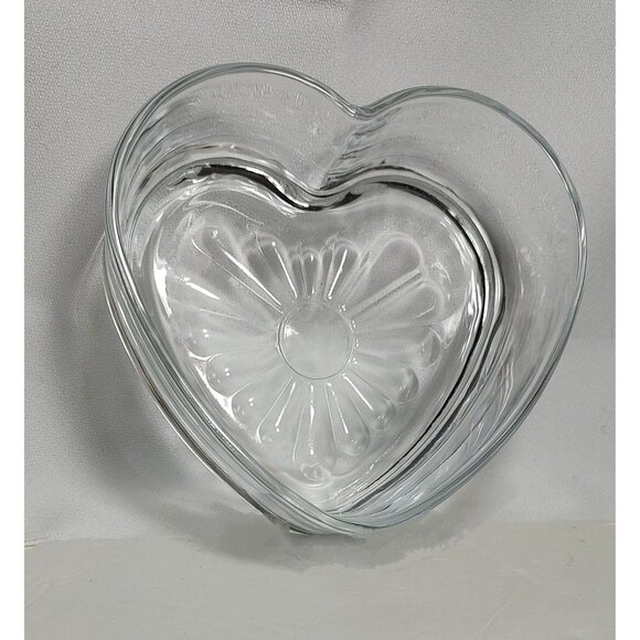 Heart Shaped Glass Bowl Candy Decorative Dish Trinket Dish With Floral Design - Picture 1 of 7